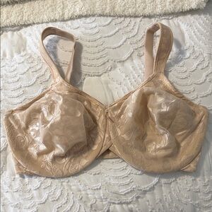 Wacoal awareness underwire 38DDD Floral Lace Bra - Cream